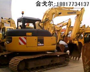小松138US挖掘機
