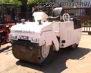 雙鋼輪洛陽路通LTC3B迷你3噸壓路機(jī)