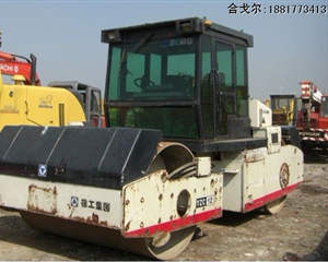 雙鋼輪徐工12噸壓路機(jī)