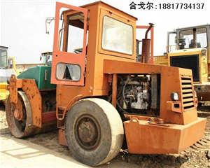 駿馬6噸振蕩壓路機(jī)