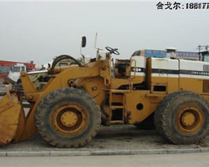 小松無駕駛室的裝載機